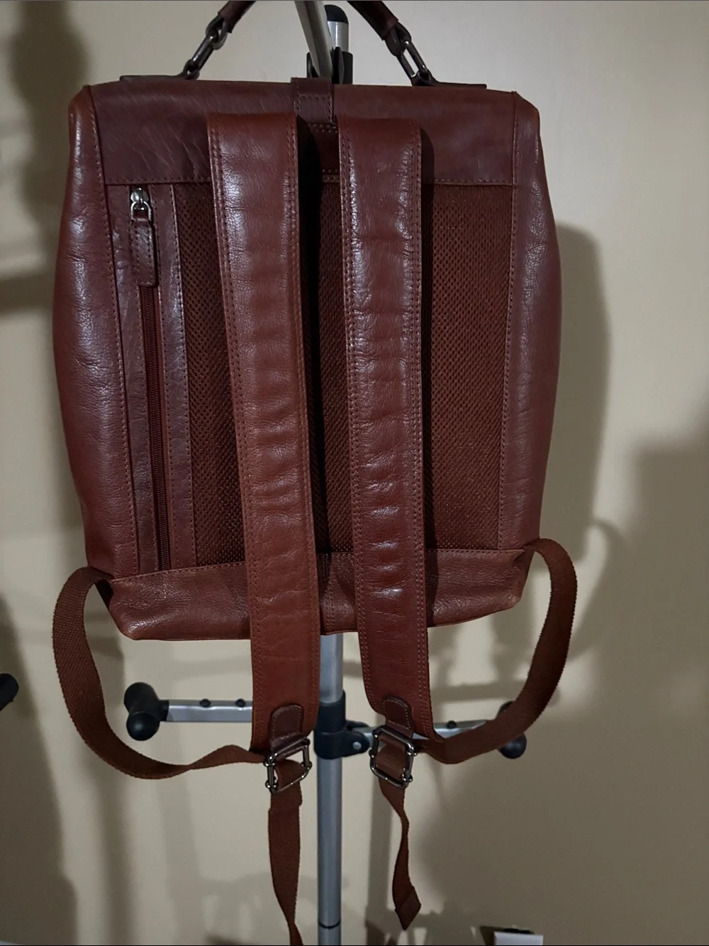 Brown Leather Backpack - Classic Carry